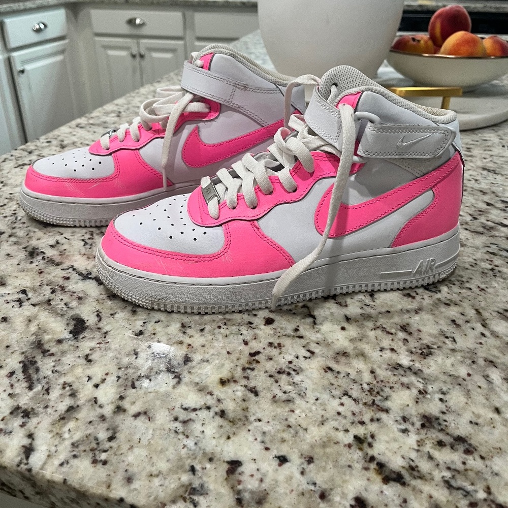 Custom Pink & White Nike Air Force 1
